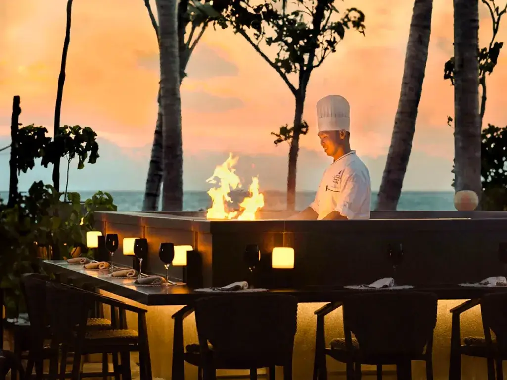 ritz carlton maldive七家異國餐廳供應著東西方經典美食