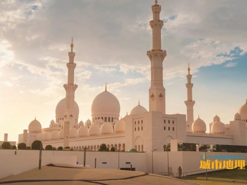 謝赫拉札耶德大清真寺 Sheikh Zayed Grand Mosque